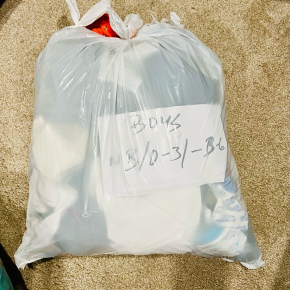 Newborn -3-6 boys - Picture 1 of 1